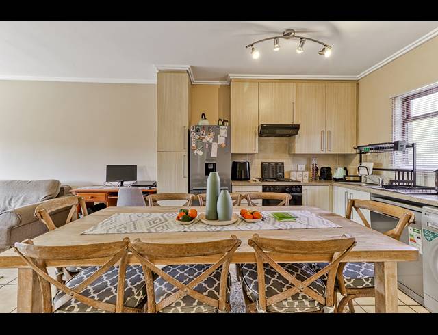 2 BEDROOM APARTMENT RENTED IN FOURWAYS